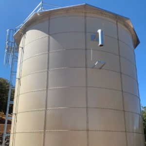 Tank Glass Fused to Steel Water Tank with pipe and ladder